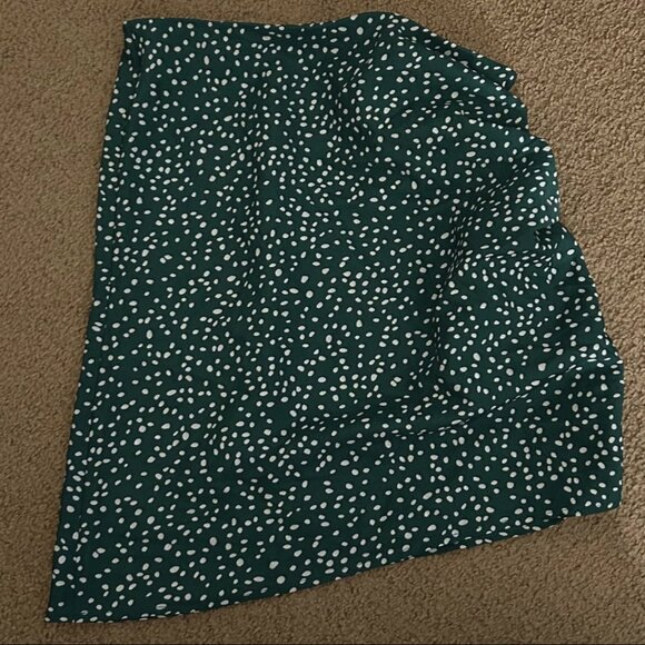 Code x Mode Green Polka Dot Side Ruched Asymmetrical Skirt in XS - Picture 5 of 5